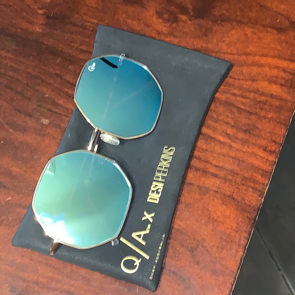 Quay oversized sunglasses